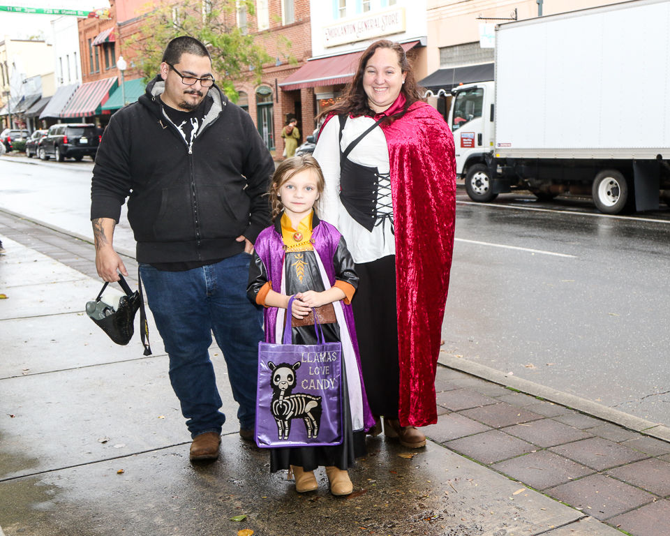 Halloween Trick or Treat Downtown Morganton 2019-9489.JPG
